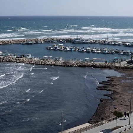 Apartment Seaview City Center 1br - Larnaca