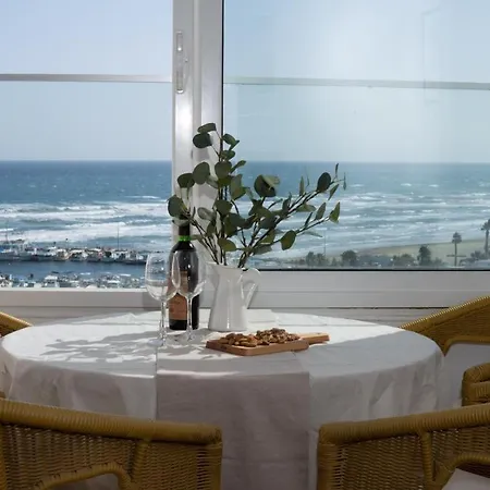 Seaview City Center 1br - Apartament Larnaca